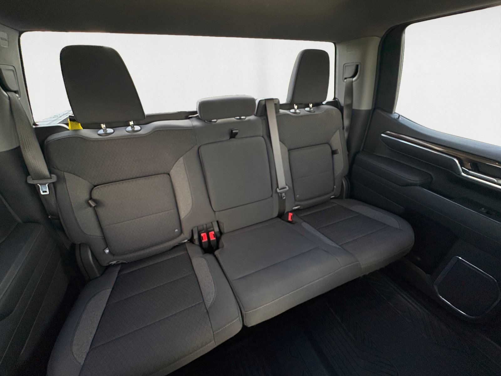 Used 2025 Gray Chevrolet RST image 18