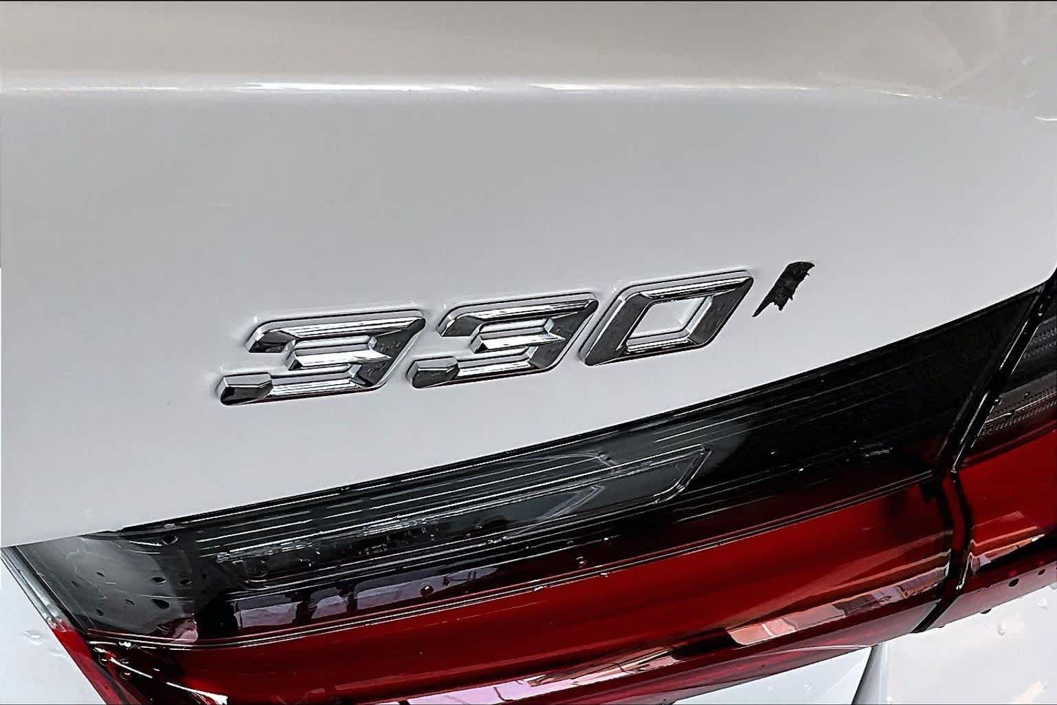 Used 2025 Mineral White Metallic BMW 330i image 8