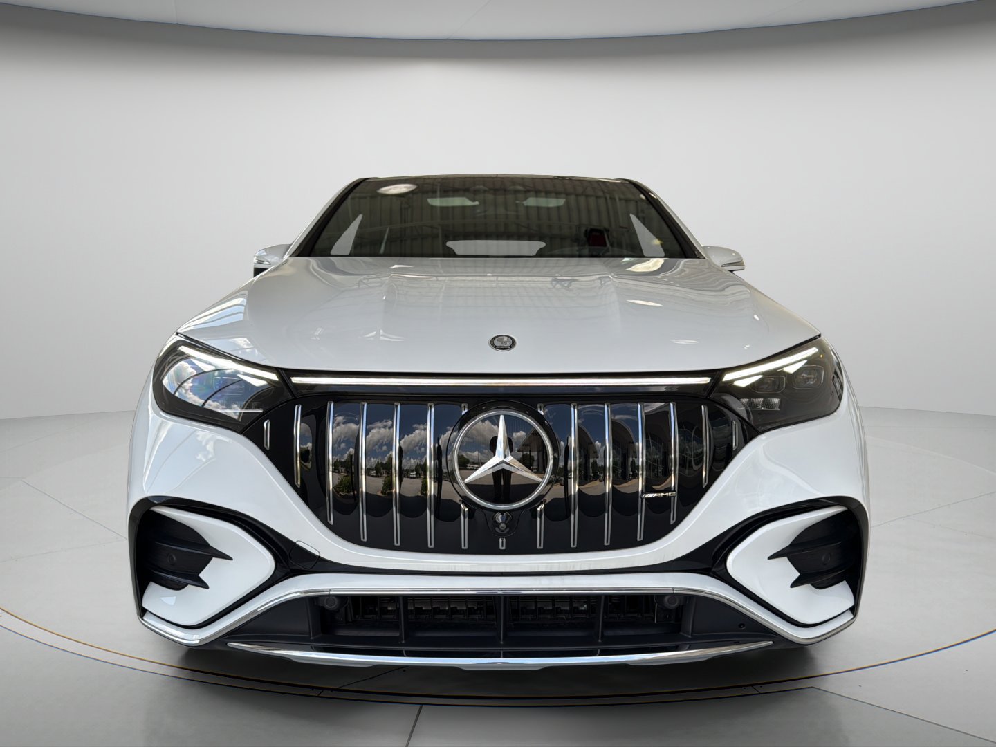Certified Used 2026 MANUFAKTUR Moonlight White Metallic Mercedes-Benz AMG® EQE image 3