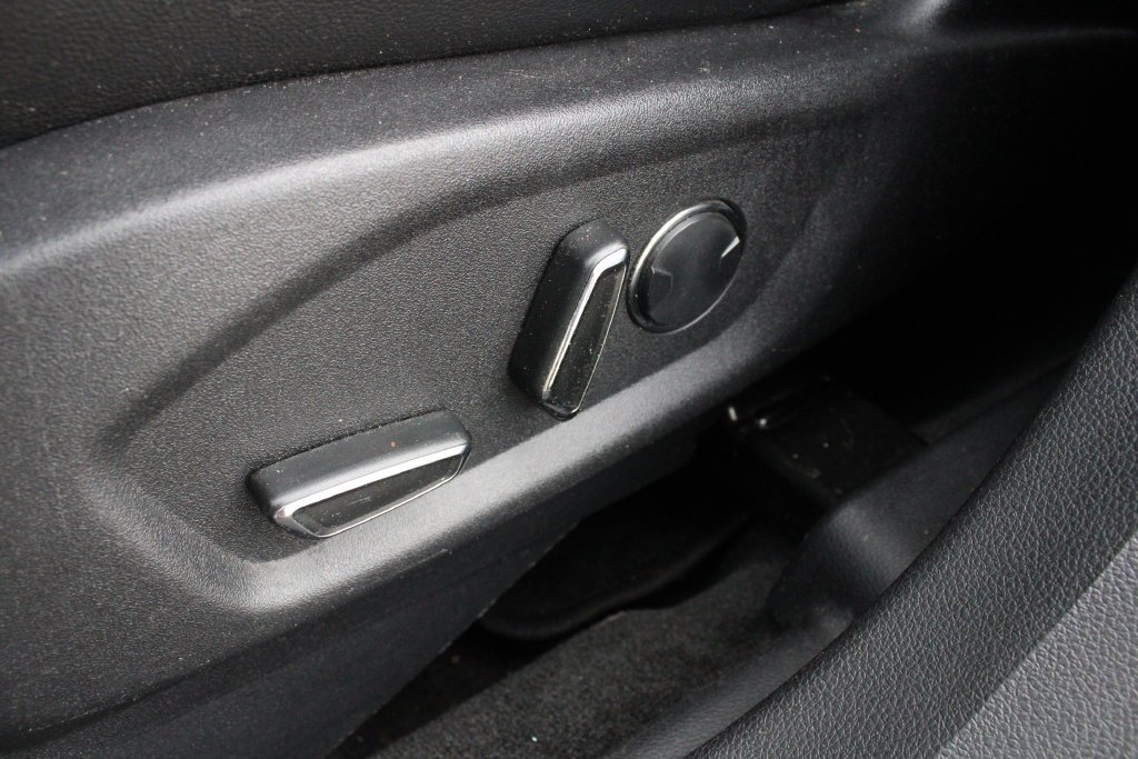 Used 2017 White Ford Sport image 3