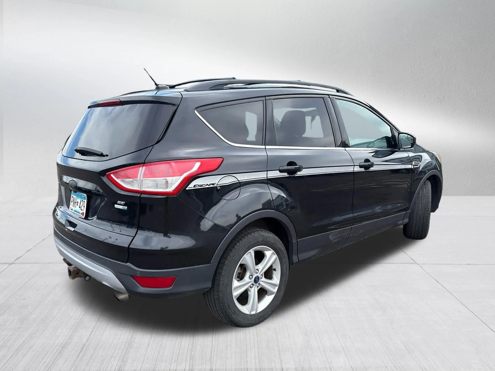 Used 2014 Tuxedo Black Ford SE image 5