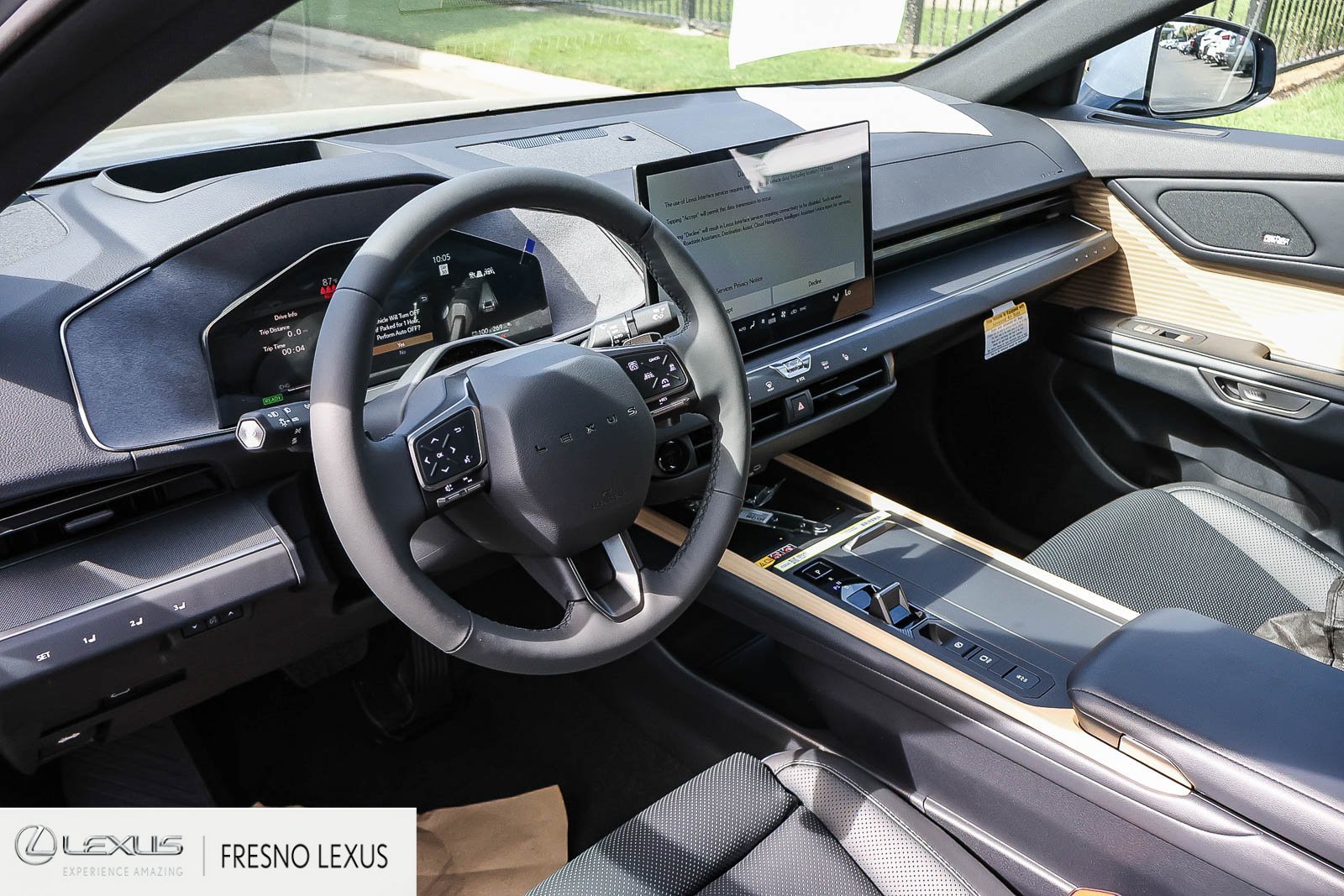 New 2026 Iridium Lexus ES 350e LUXURY image 19