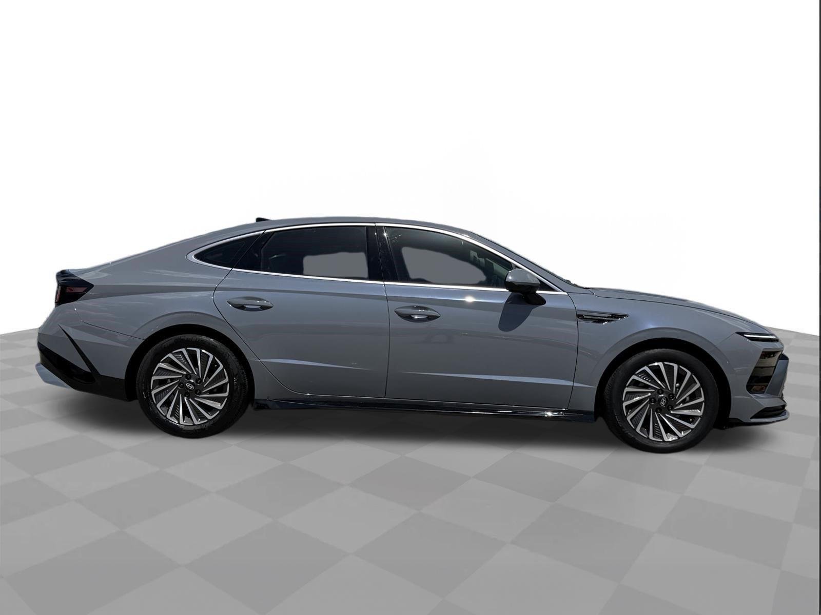 Used 2025 Transmission Blue Hyundai SEL image 6