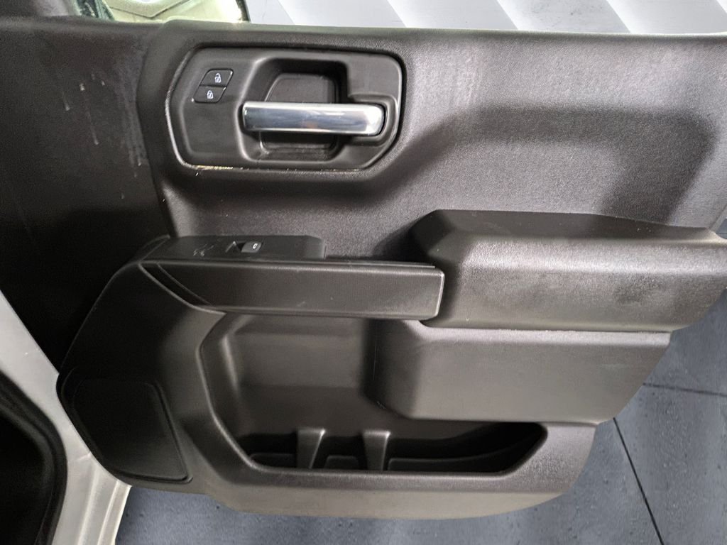 Used 2026 White Chevrolet Custom image 15