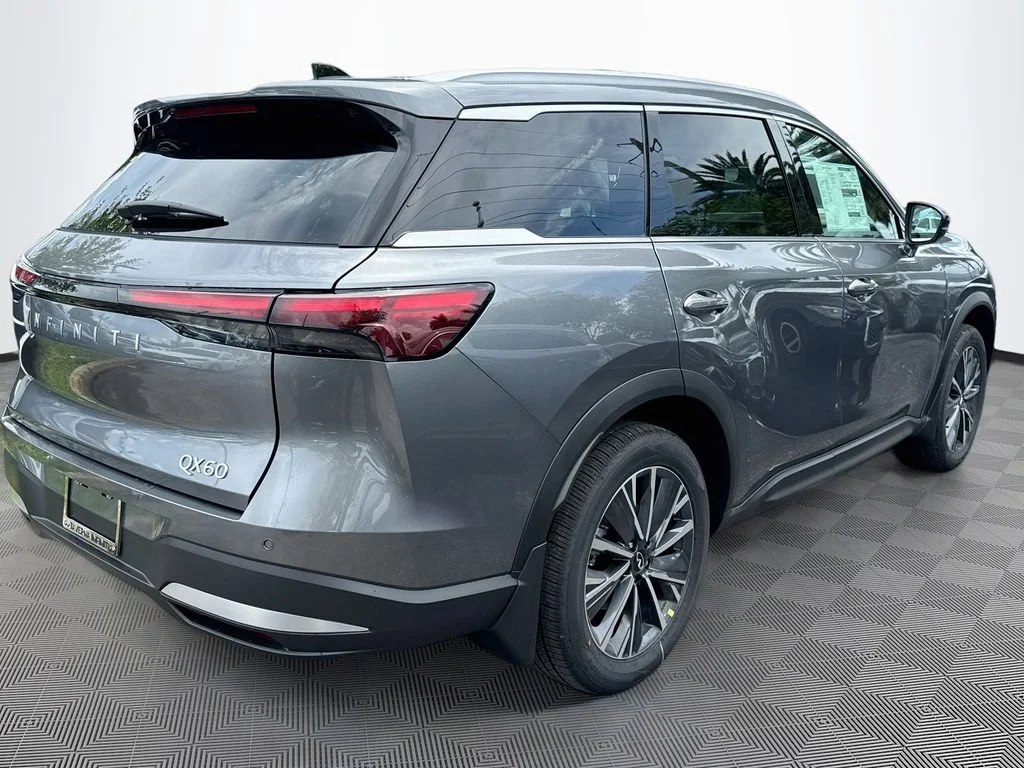 New 2027 GRAPHITE SHADOW INFINITI Luxe FWD image 5
