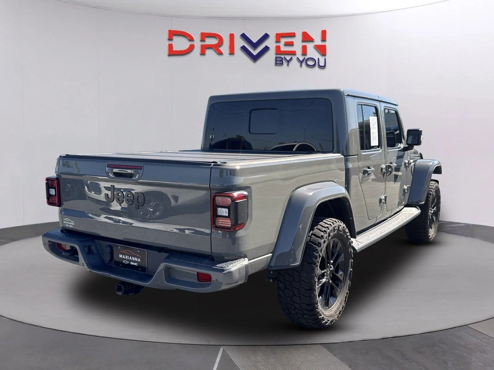 Used 2023 Sting-Gray Clearcoat Jeep High Altitude image 3