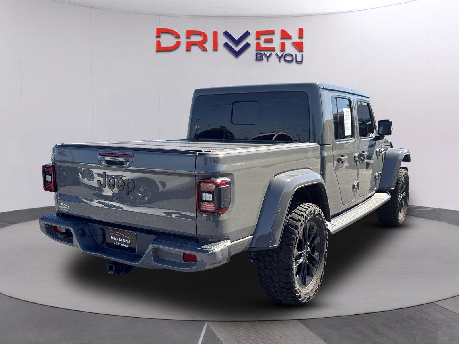 Used 2023 Sting-Gray Clearcoat Jeep High Altitude image 3