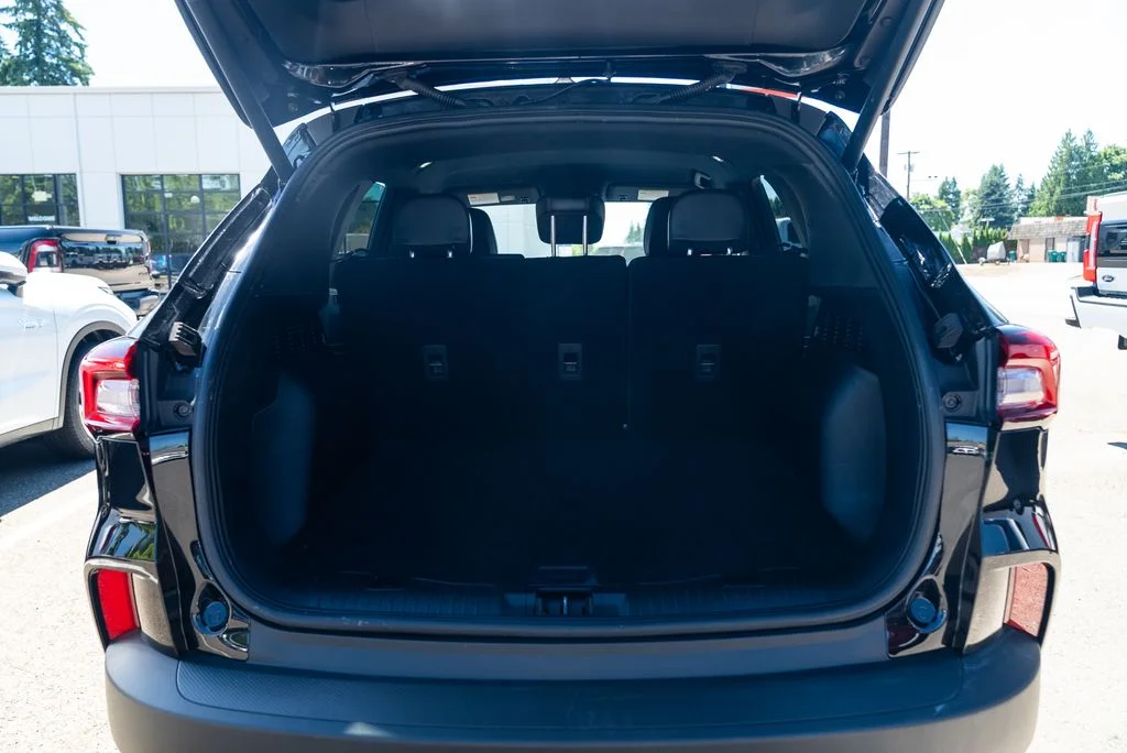 Used 2025 Black Ford ST-Line Select image 7