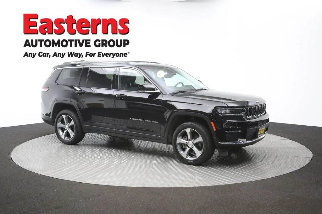 Used 2023 Black Jeep Limited image 52