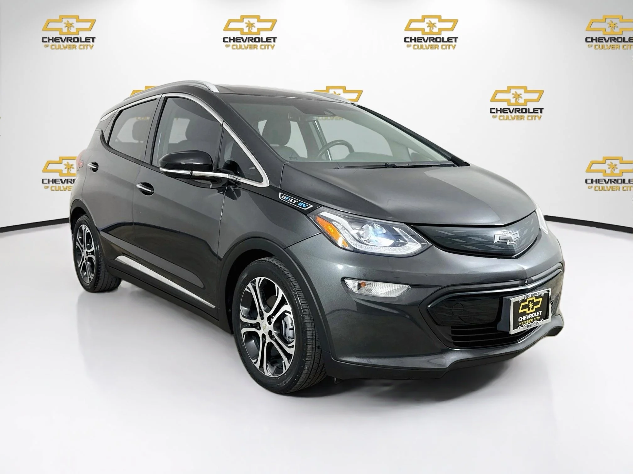 Used 2019 (Includes (TUS) Black grille.) Chevrolet Premier image 1