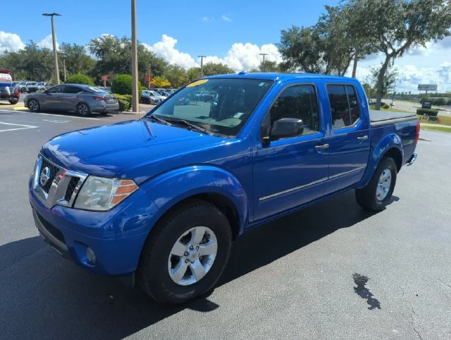 Used 2012 Blue Nissan SV image 14