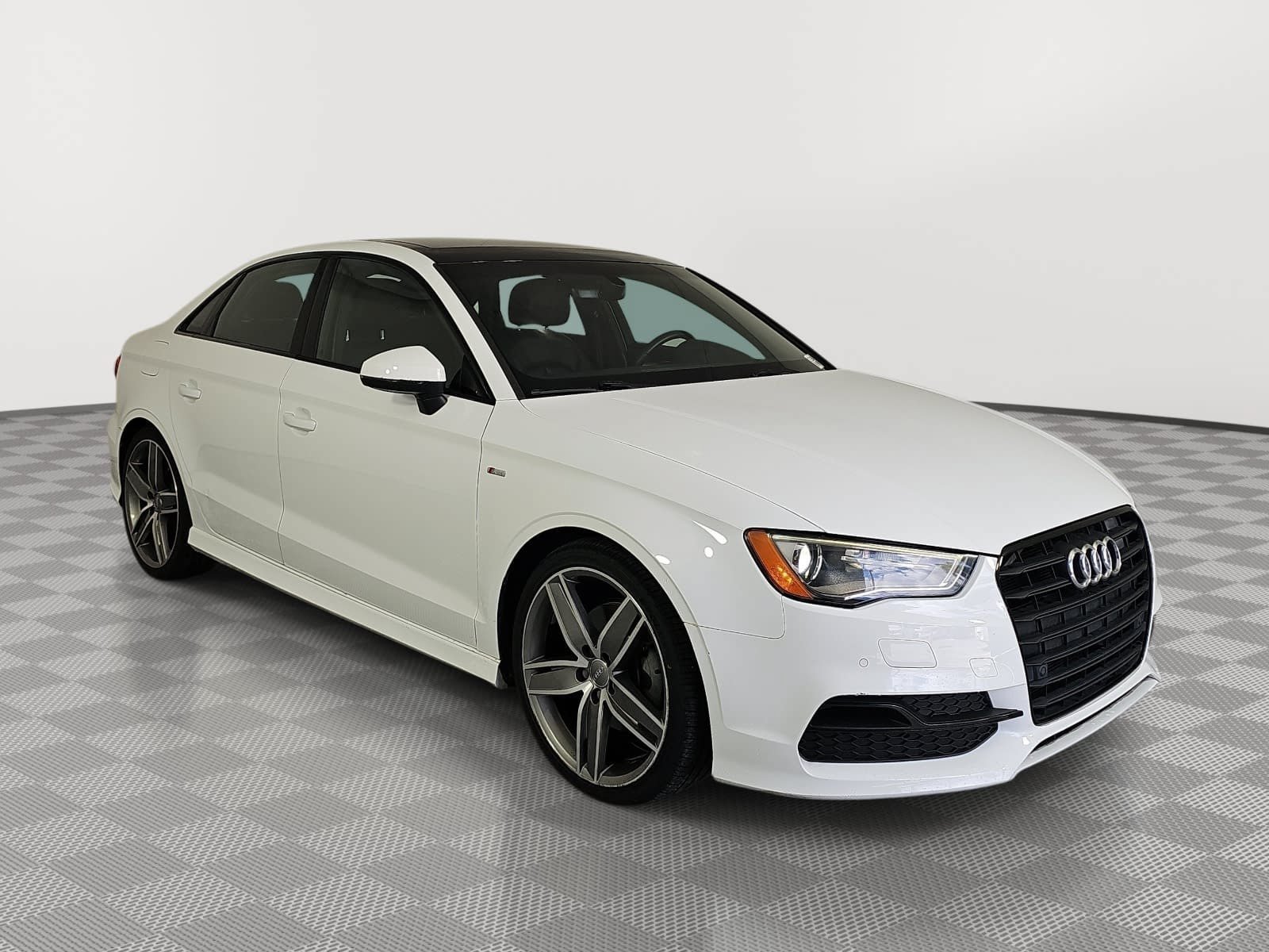 Used 2016 White Audi 1.8T Premium image 2