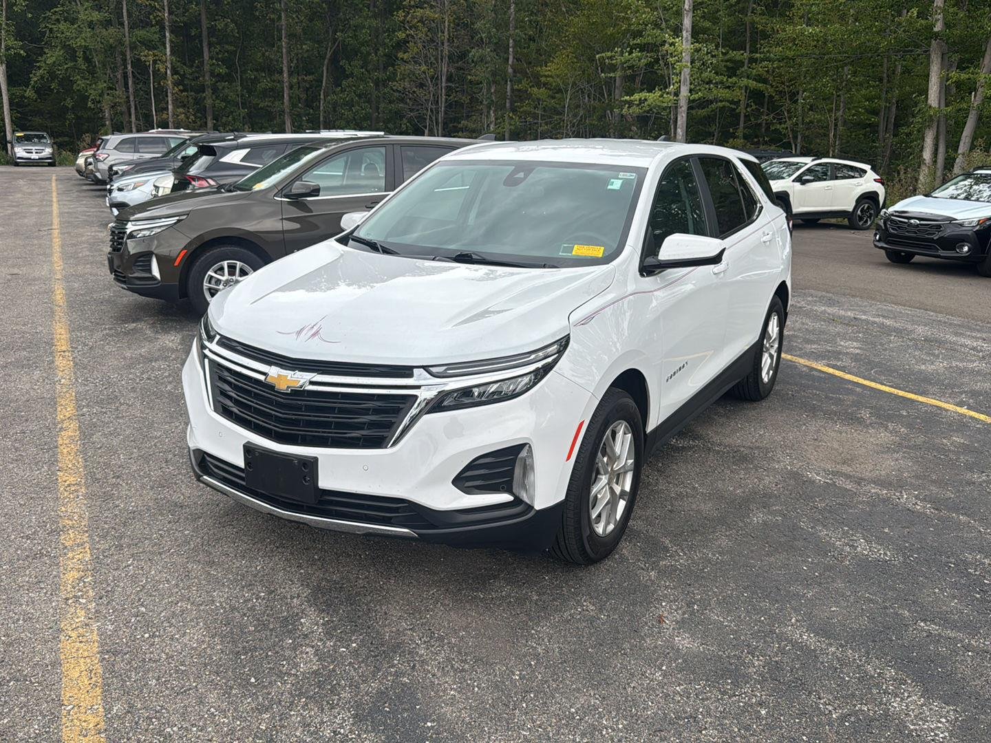 Used 2024 Summit White Chevrolet LT image 4