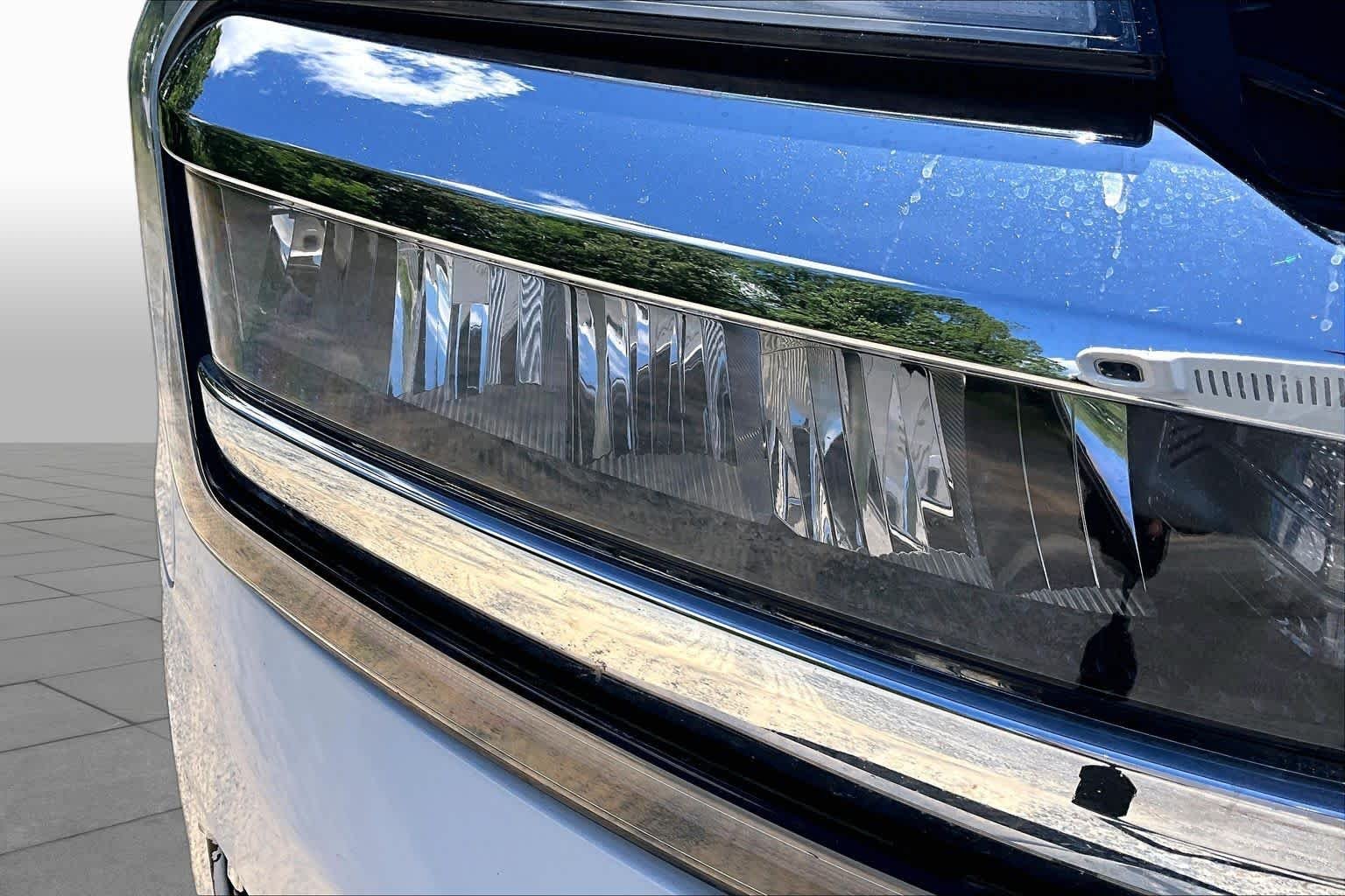 Certified Used 2023 Oxford White Ford Limited image 35