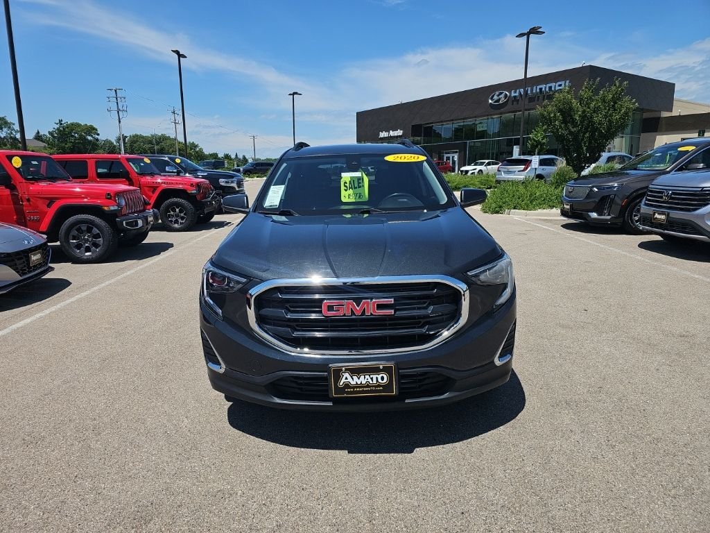 Used 2020 Gray GMC SLE image 8