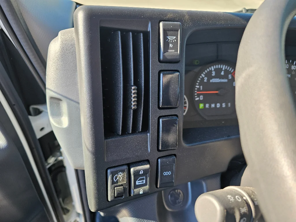 New 2026  Isuzu  image 24