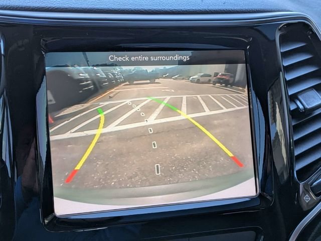 Used 2020 White Jeep Limited image 19