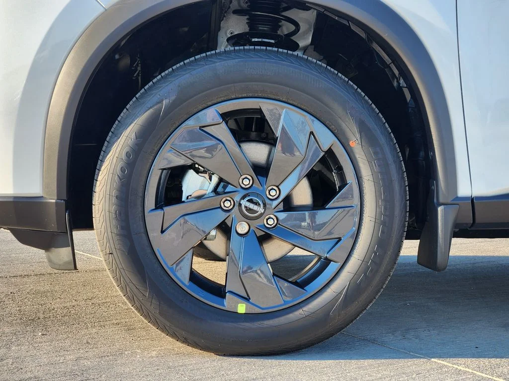 New 2026 Everest White Pearl TriCoat Nissan SV image 10