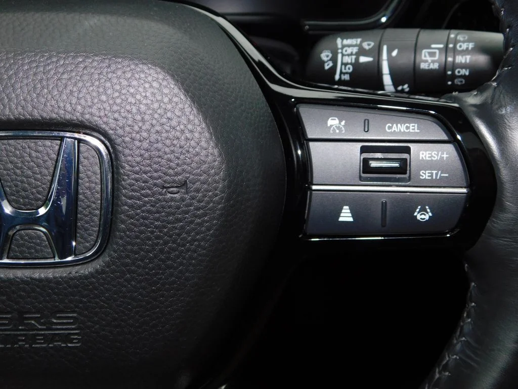 Used 2023 Green Honda EX-L image 32