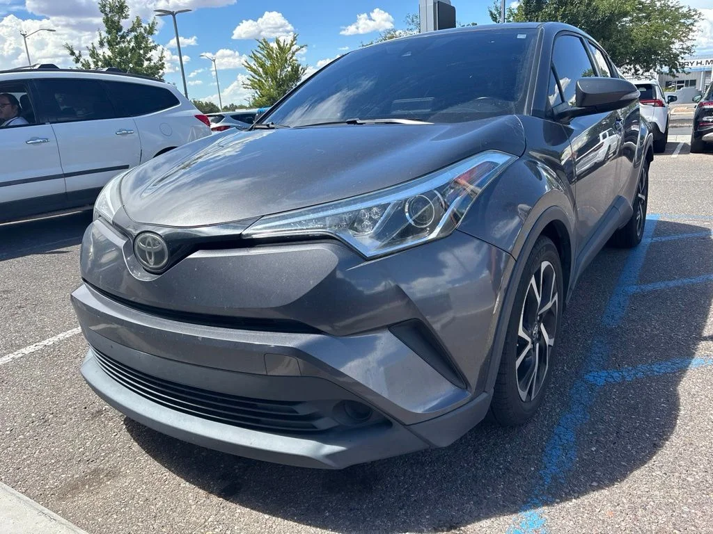 Used 2019 Gray Toyota XLE image 1
