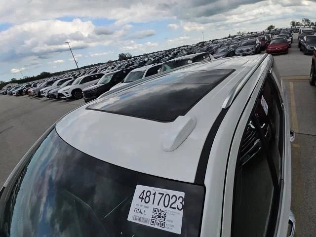 Used 2025 Beige Chevrolet Premier image 11