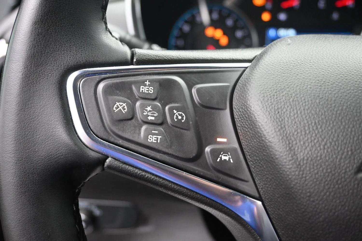 Used 2024 Sterling Gray Metallic Chevrolet LT image 23