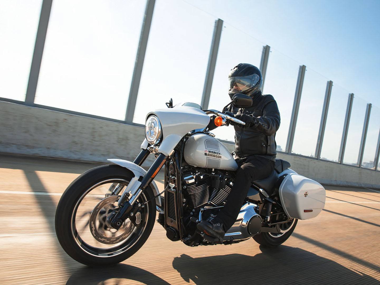 Used 2021 Stone Washed White Pearl Harley-Davidson  image 10