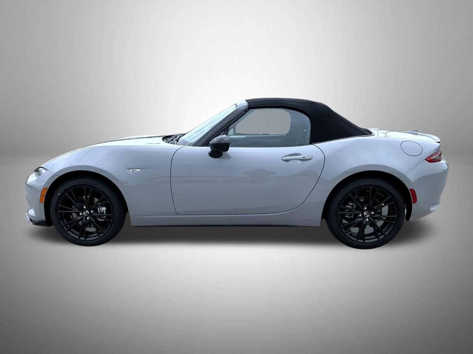 2026 Mazda MX-5 Miata Club - Photo 9