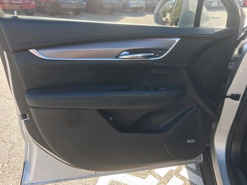 Used 2018 Silver Cadillac Premium Luxury image 24