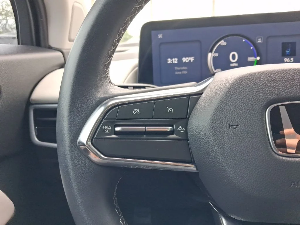 Used 2025  Honda Touring image 29