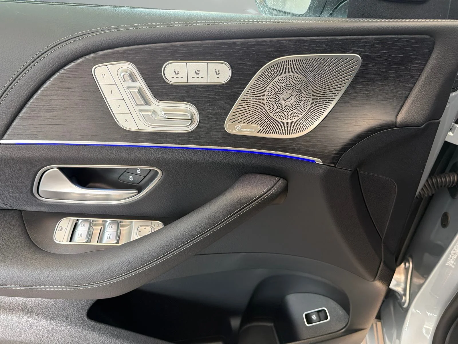 New 2026 Silver Mercedes-Benz GLE 350 4MATIC SUV image 9