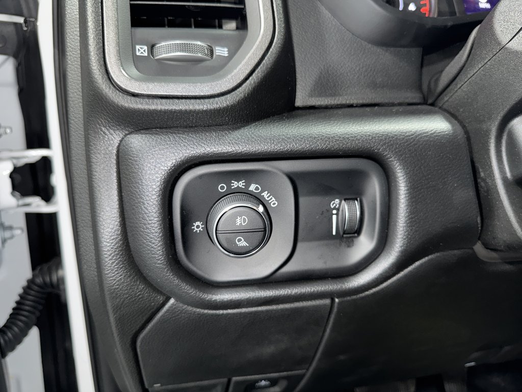 2025 RAM 2500 Tradesman - Photo 32