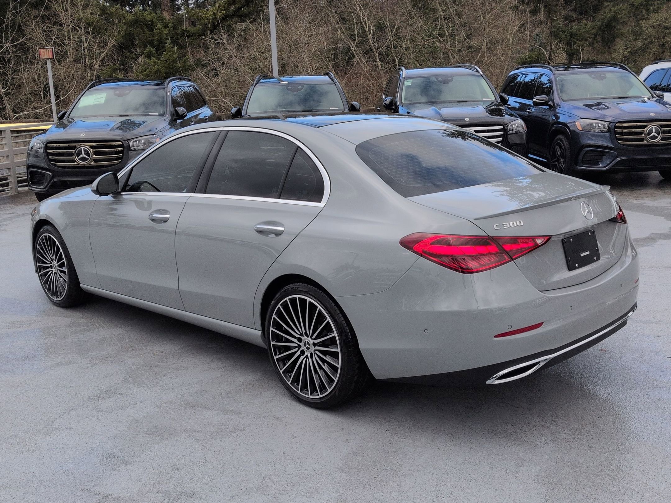 New 2026 MANUFAKTUR Alpine Grey Mercedes-Benz C 300 image 43