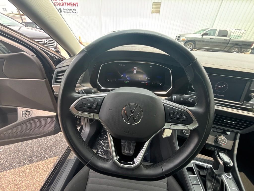 Used 2024 Black Volkswagen 1.5T S image 12