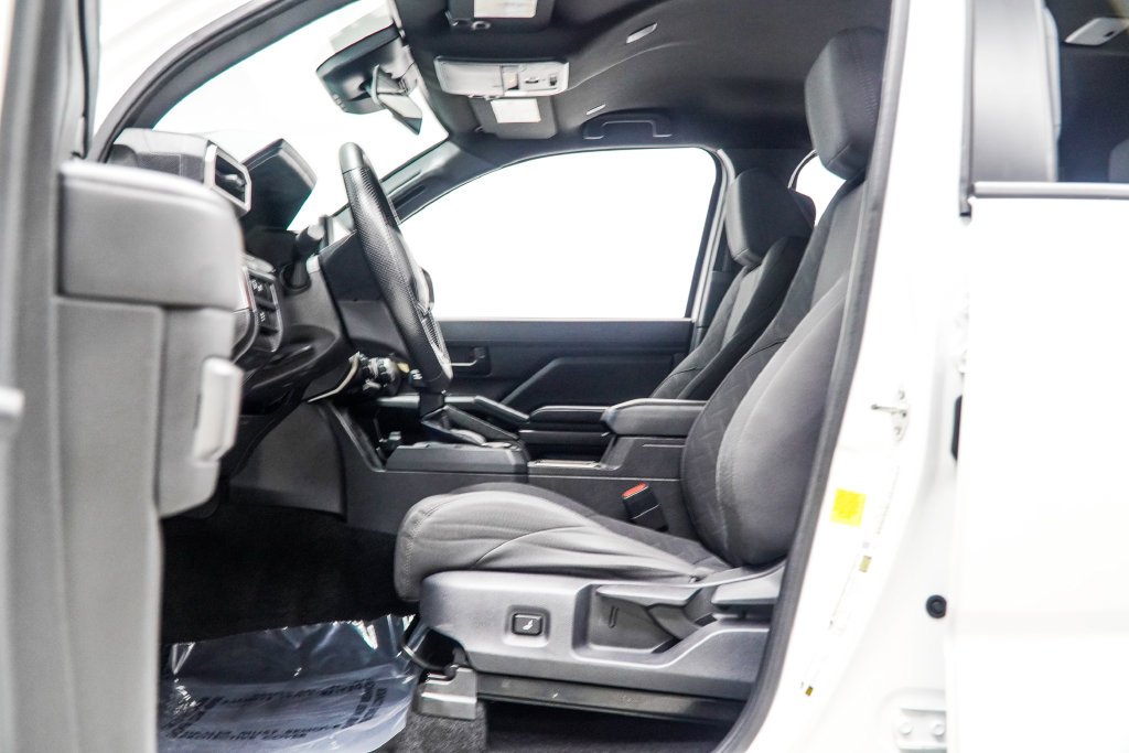 Used 2024 White Toyota SR5 image 39