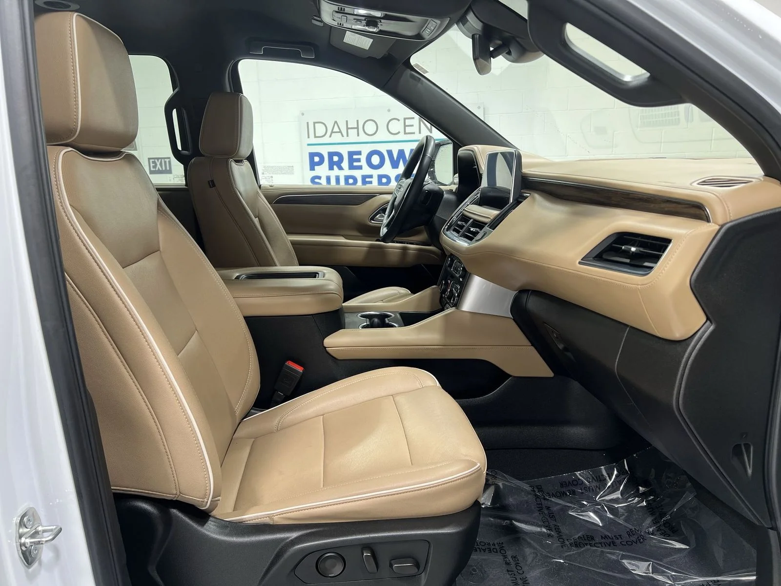 Used 2024 White Chevrolet Premier image 25