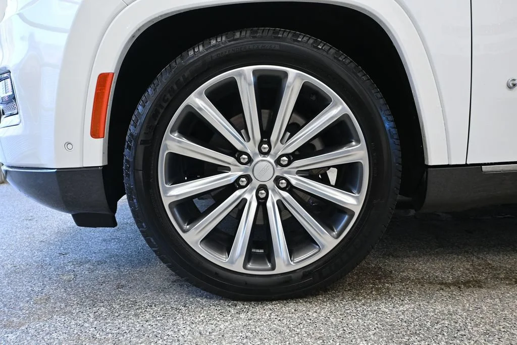 Used 2022 White Jeep Series II image 10