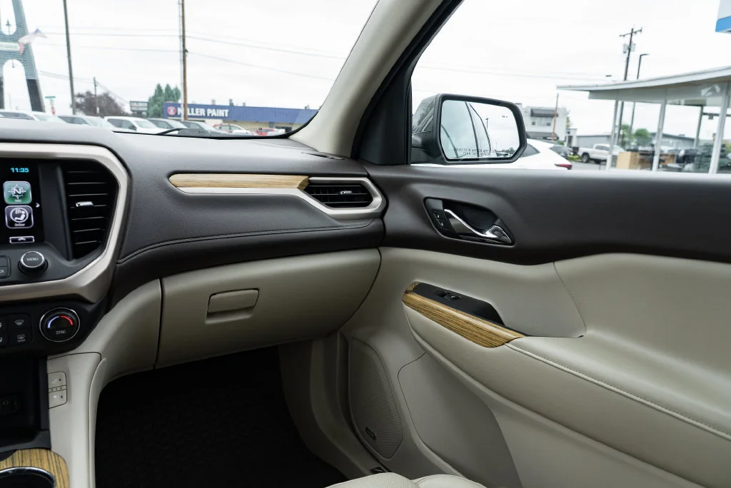 Used 2017 MINERAL METALLIC GMC Denali image 11