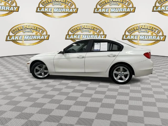Used 2015 Alpine White BMW 320i image 9