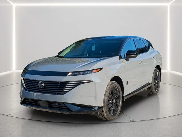 New 2027 Boulder Gray Pearl / Super Black Two-tone Nissan Dark Armor image 2