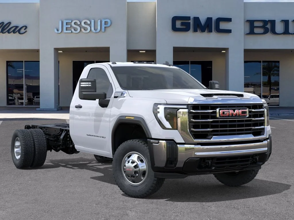2026 GMC Sierra 3500 Chassis Cab Pro - Photo 7