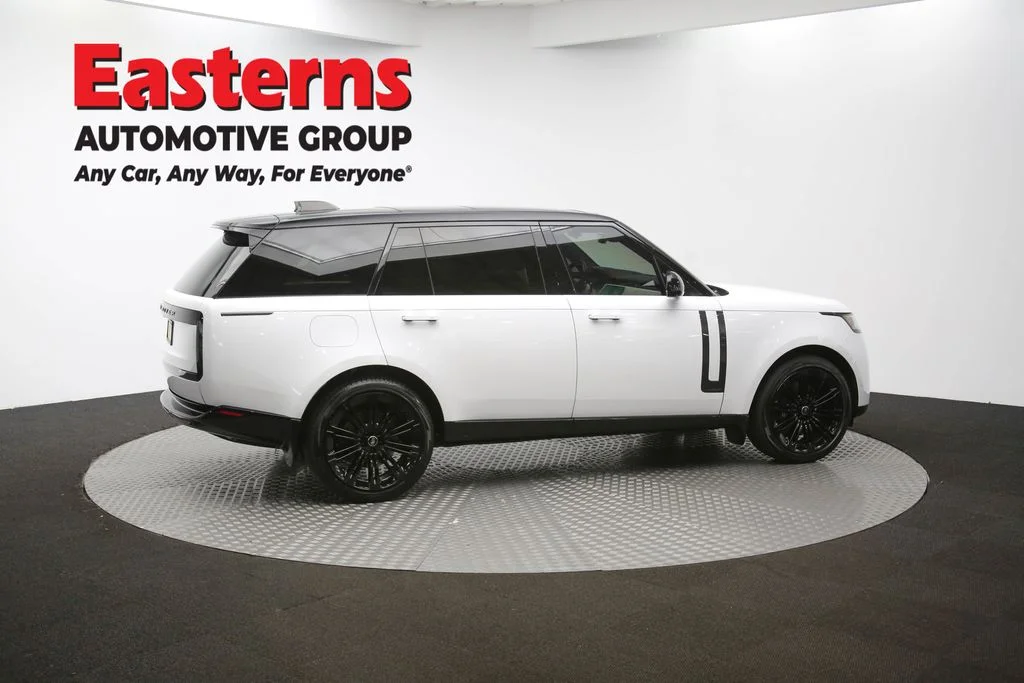 Used 2024 White Land Rover Autobiography image 46