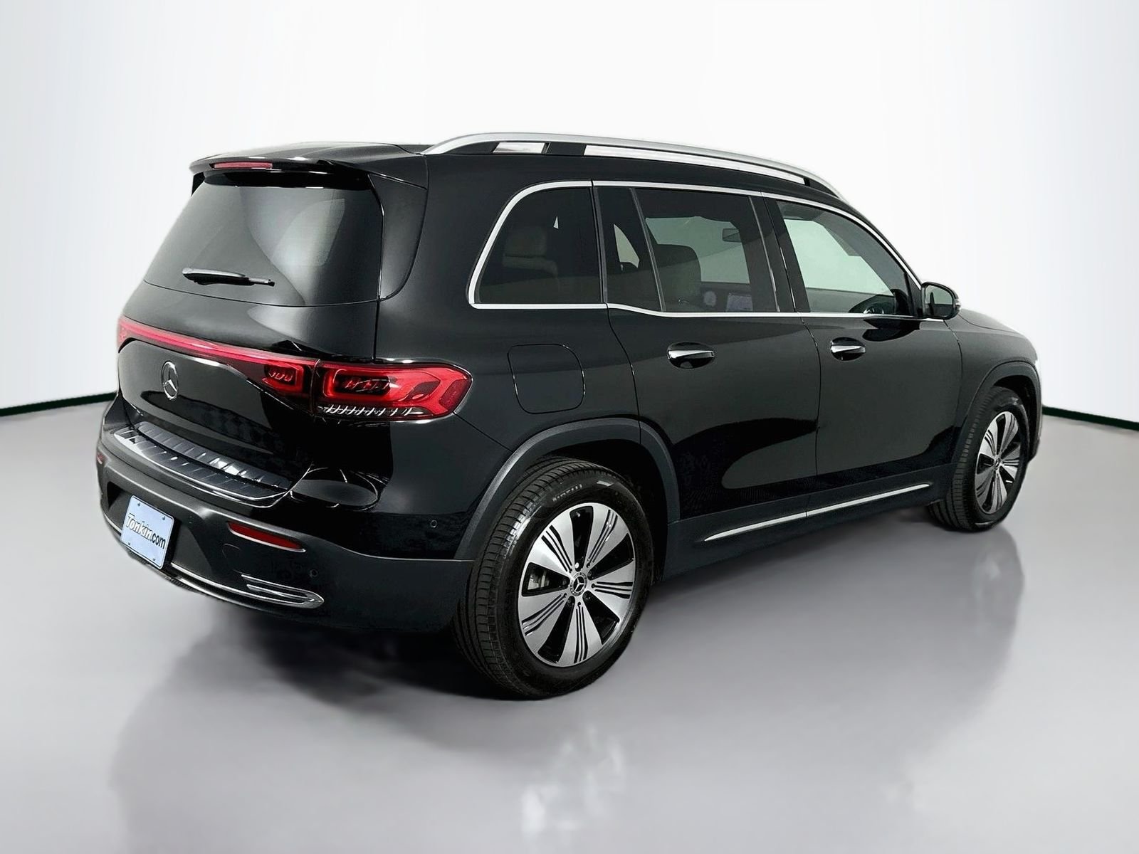 Used 2023 Black Mercedes-Benz 300 image 7