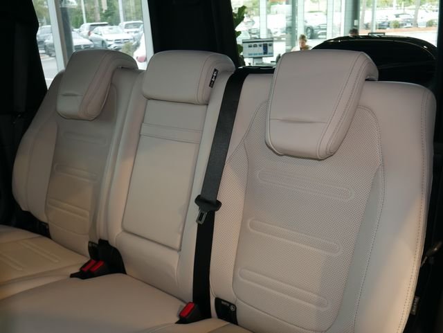 New 2027 Selenite Grey Mercedes-Benz G 580 image 21
