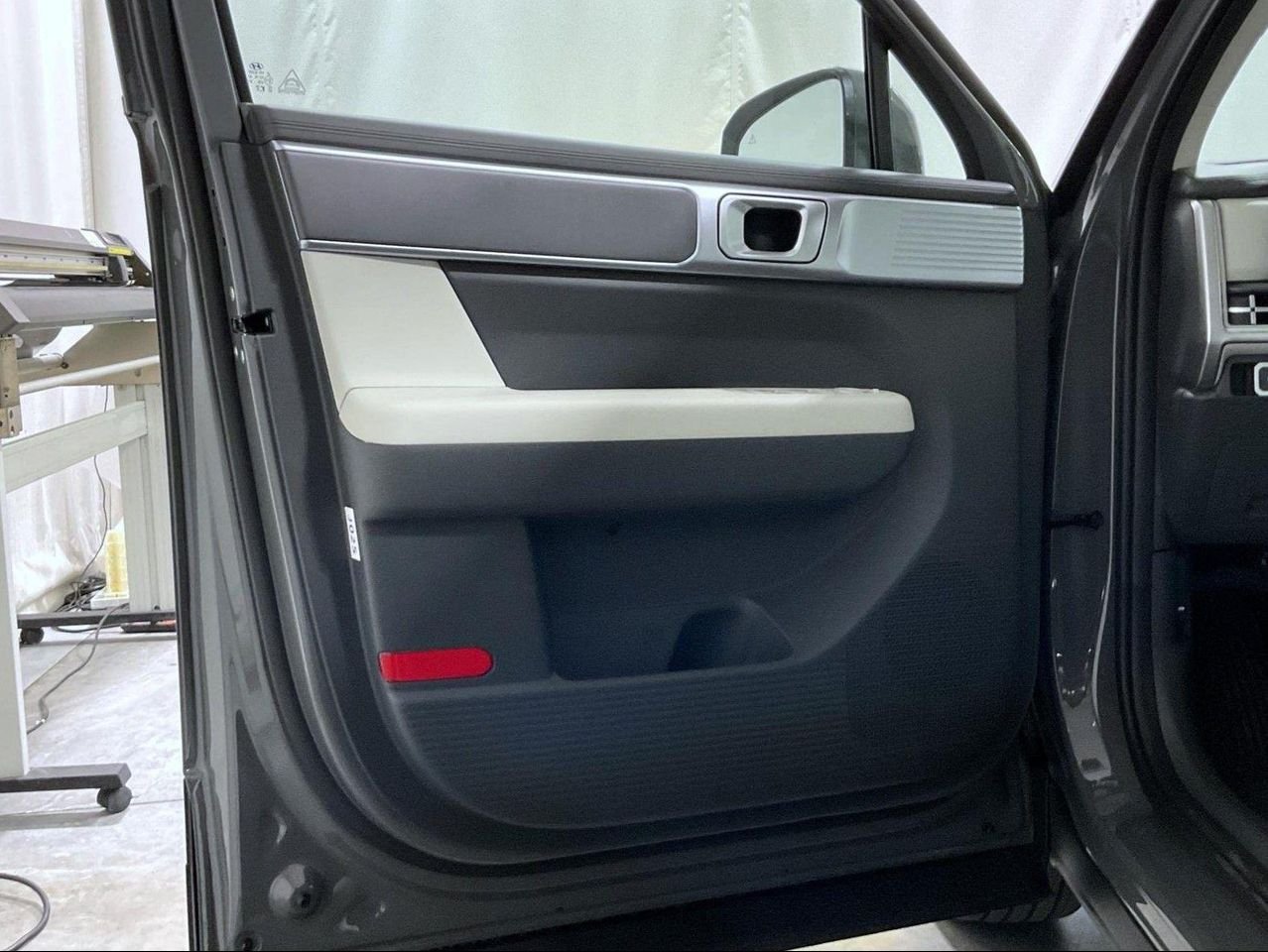 New 2026 Gray Hyundai SE image 9