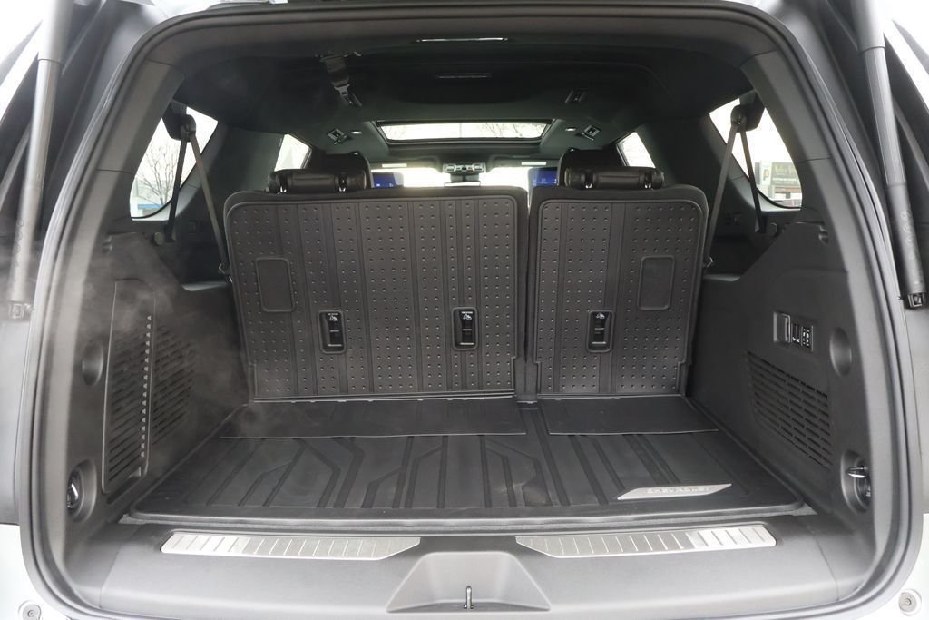 2026 Chevrolet Suburban RST - Photo 47