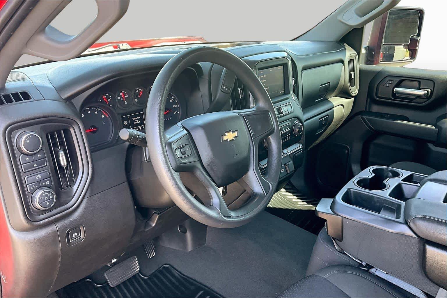 Used 2023 RED HOT Chevrolet Custom image 17