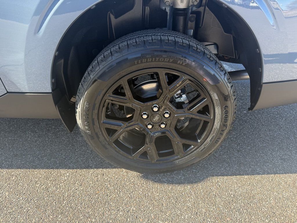 2026 Ford Maverick Lariat - Photo 9