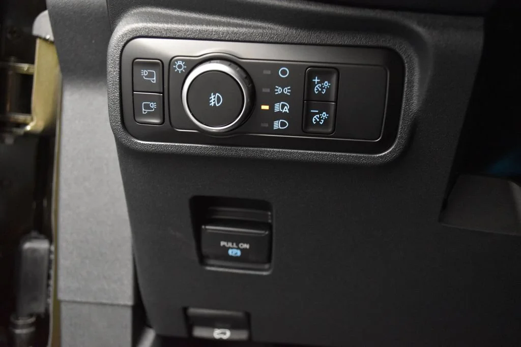 Used 2025 Green Ford Raptor image 11