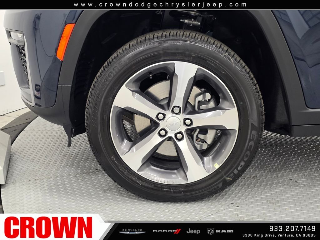 New 2026 Fathom Blue Pearl-Coat Exterior Paint Jeep Limited image 9